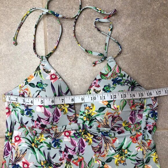 Gibson Latimer Tankini Bathing Suit Top Sz Large Tropical Floral Escape FLAW Tag - Picture 9 of 15